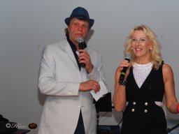 Künstler helfen Kinder - Mit Musik zur Menschlichkeit